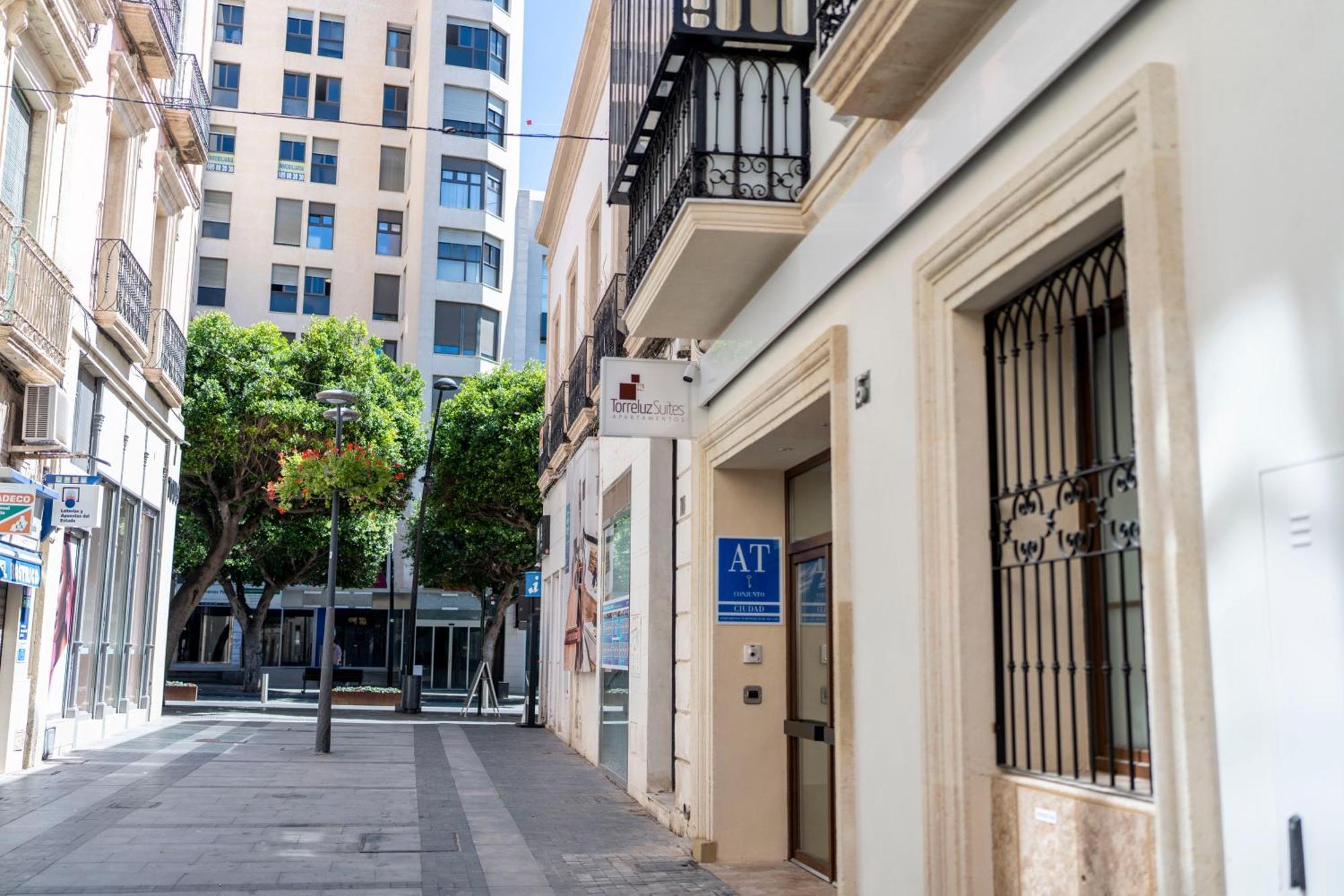 Torreluz Suites Almería Exterior foto